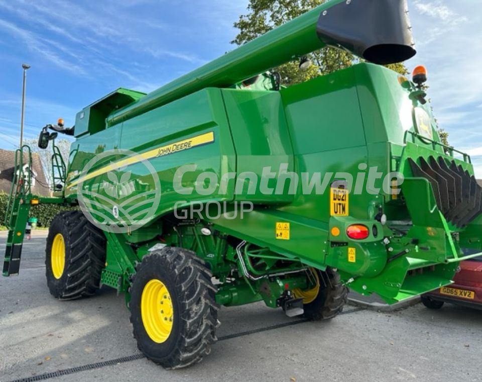 John Deere T550 Combine