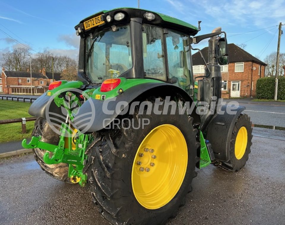 John Deere 6120M