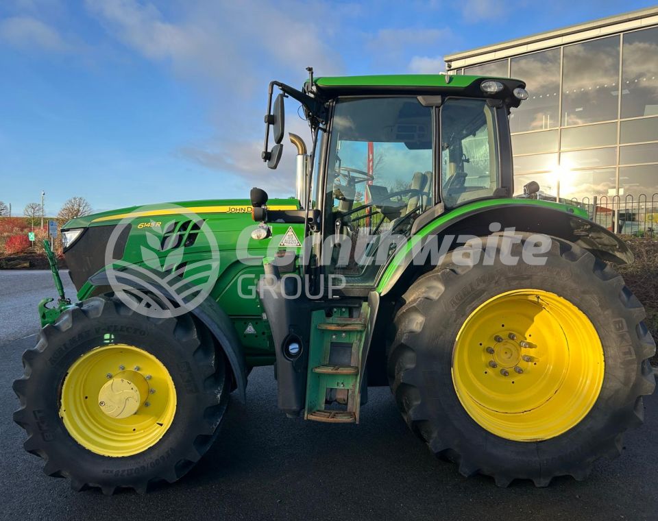 John Deere 6145R