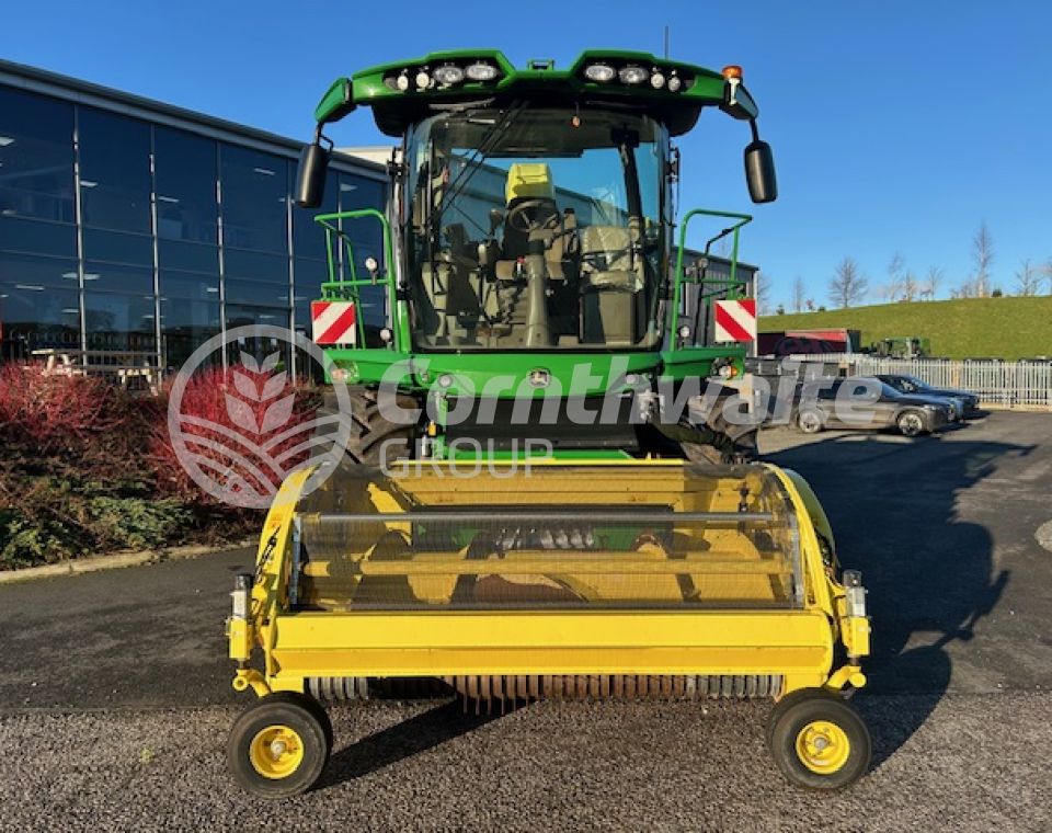 John Deere 8300i Forager