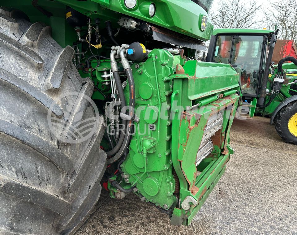 John Deere 8800