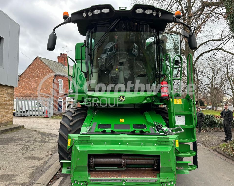 John Deere T550