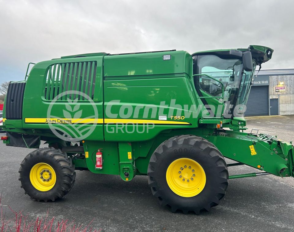 John Deere T550