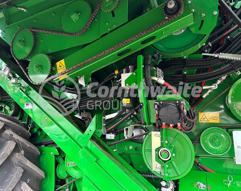 John Deere T550