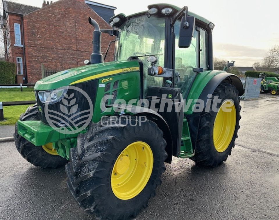 John Deere 6120M