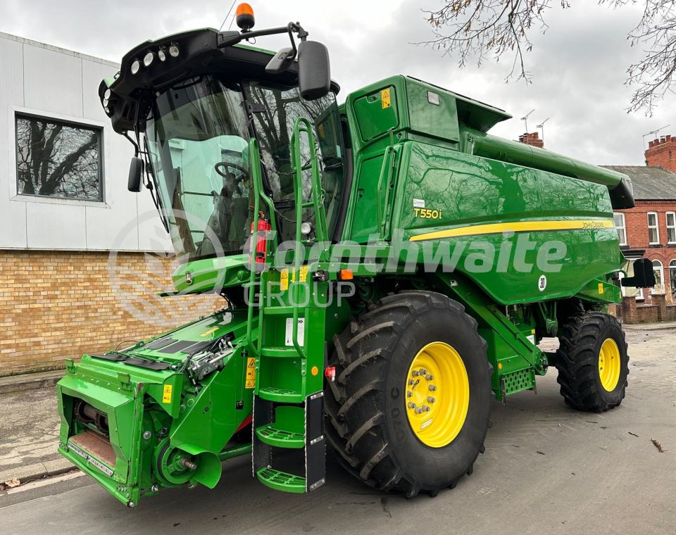 John Deere T550