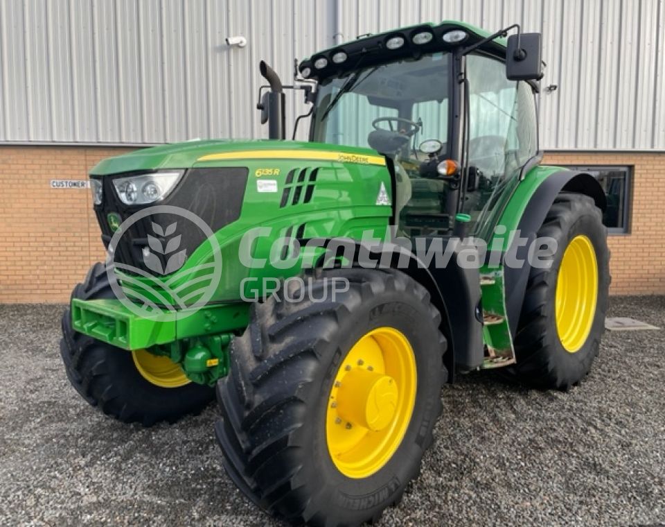 John Deere 6135R