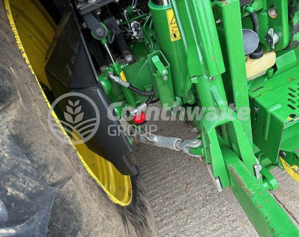 John Deere 6130R