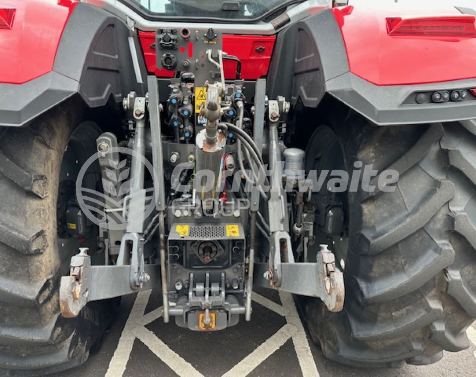 Massey Ferguson  8S.225