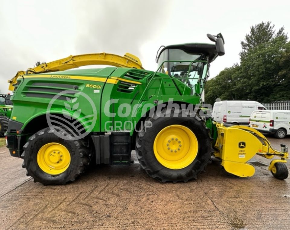 John Deere 8600i