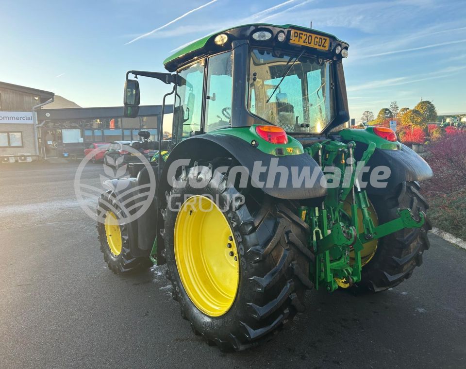 John Deere 6110M